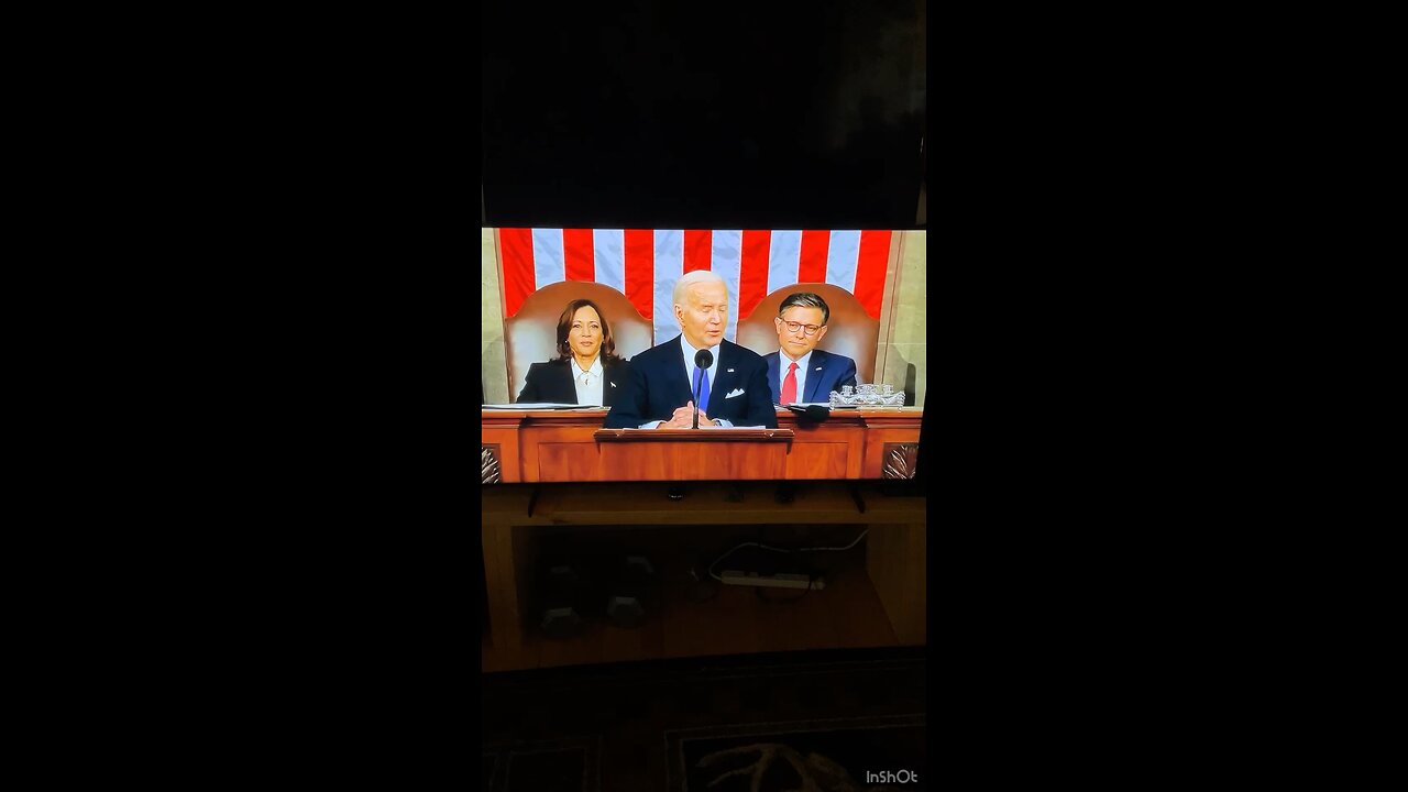 Low IQ pedophile Joe Biden gives the SOTU