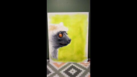 Painting a lemur