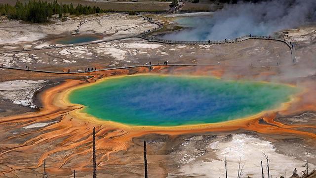 Grand Prismatic Spring, Yellowstone National Park, USA