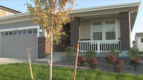 Aurora man seeks answers after new-home contract canceled