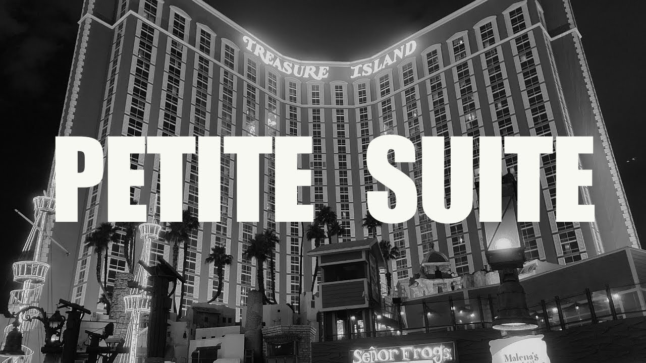 Petite Suite Room Tour | Treasure Island Las Vegas