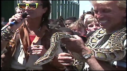 Raw video of Siegfried & Roy from early '90s