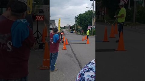 cheering runners #cheer #fyp #fypシ #viralvideo #viral #viralshort #runner #support #happy #help #fun