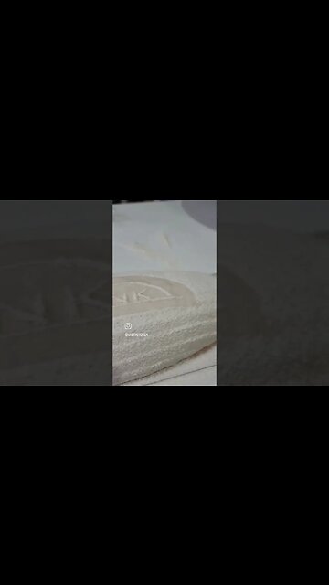 SOURDOUGH: BRANDING YOUR SOURDOUGH BREAD