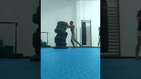 Knee The Bag (1)