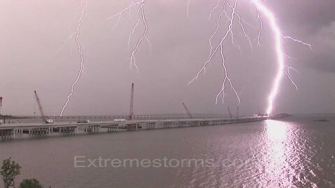 Crazy Lightning