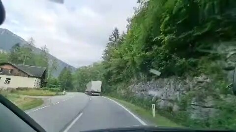 Highlight 1:19:34 – 1:24:33 von LIVE Driving and Discovering Austria: An Unforgettable European Adv