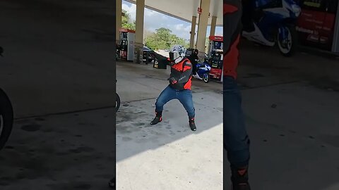 When Bikers Get Bored .. Dance Off Part 2 #shorts #bikelife #daytona @SazonMoto @twowheeltwanzy