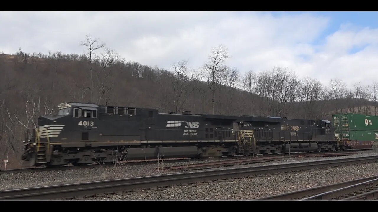 An intermodal headed west at South Fork