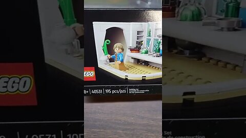 Lars Family Homestead Kitchen set came in... but not the sets I paid for.
