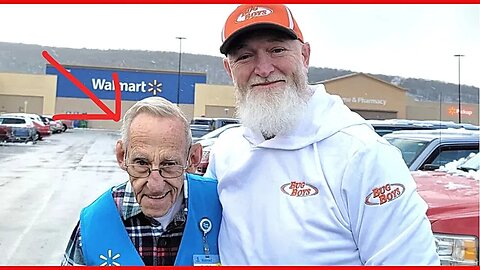 Walmart Cashier Retires After TikTok Raises $100,000