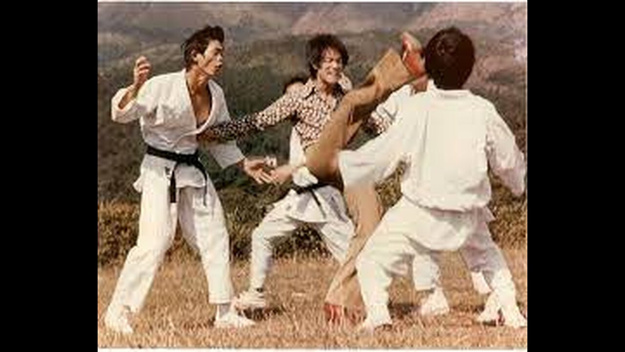 Cross kick Studio Films Bruce Lee Game of Death out Door Scenes