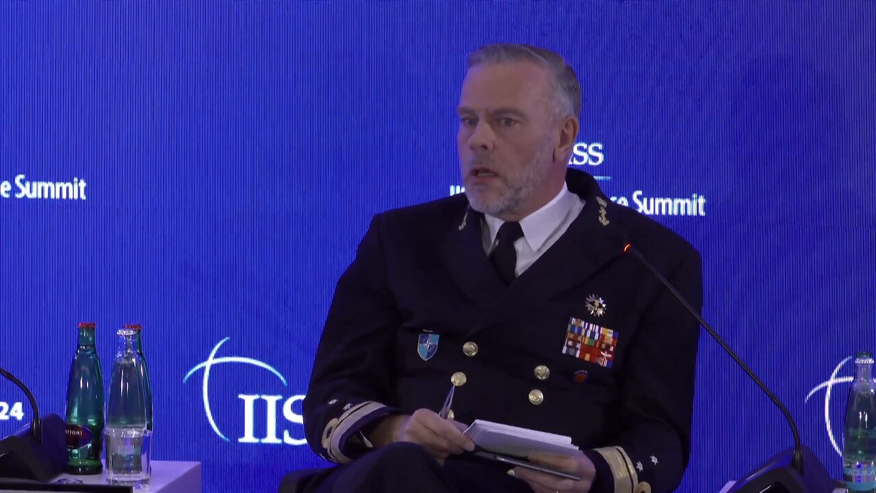 NATO´s Rob Bauer: The West would sent troops into Ukraine if Russia didn’t have nuclear weapons