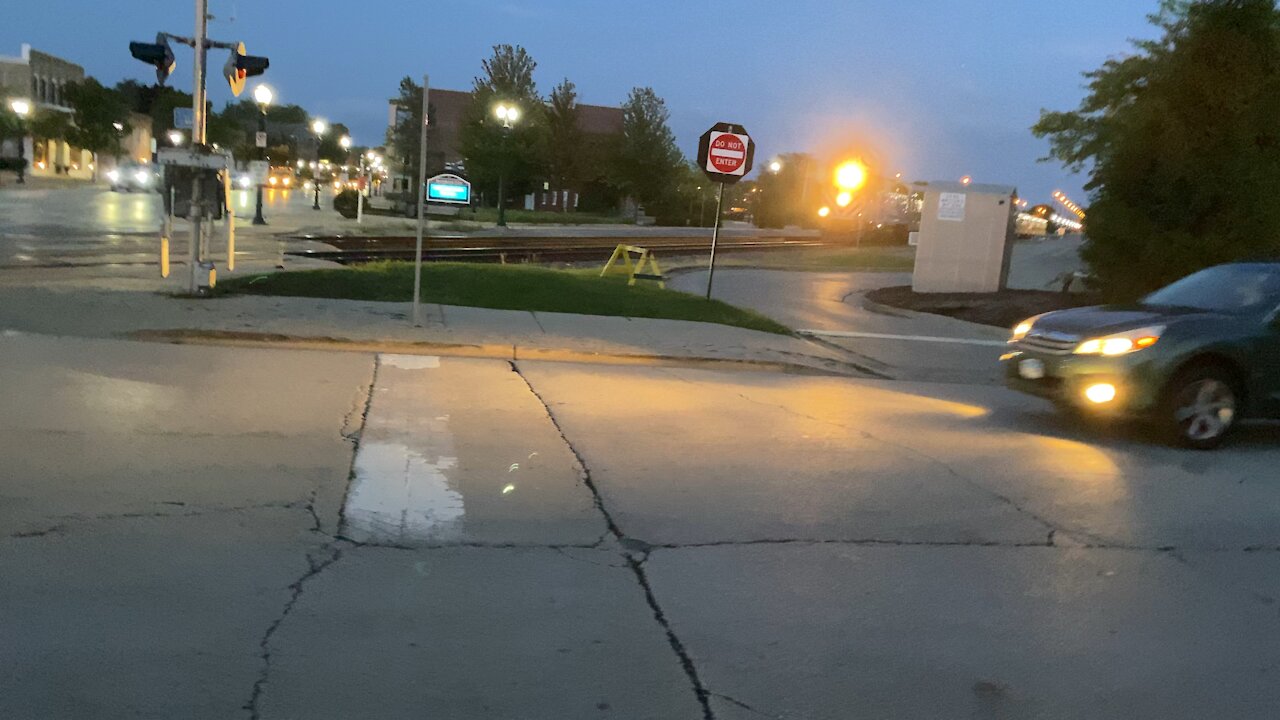 Metra Departing Barrington