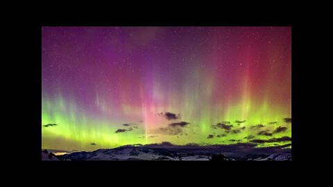 We Are In Trouble. Auroral Record Shatters as Magnetic Poles Shift Suspicious0bservers