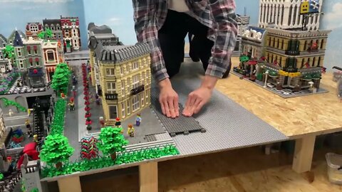 Cheating when building LEGO?! - Lego City Update