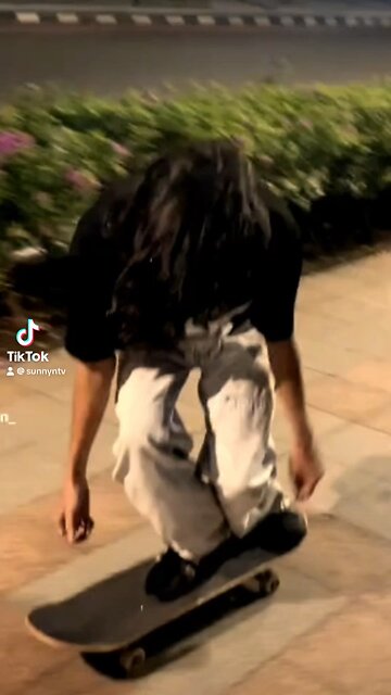 Cool, skateboarding clips.