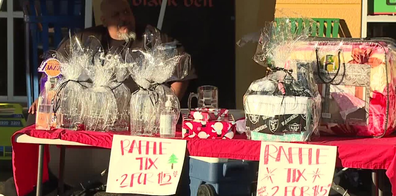 Raiders fan club in Las Vegas hosts toy drive
