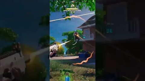 O #squad eliminando o Boss e aparece um vagabundo procurando treta #fortnite #shorts