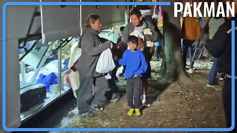 TX Sends Buses of Migrants to Kamala Harris' House on Christmas