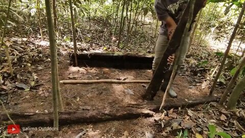 8 # camping hujan deras di pondok kayu lapuk __ tidur nyenyak dalam shelter alami