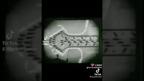 Táctica utilizada por Alemania durante la Segunda Guerra Mundial. Eso se llamó Blitzkrieg.