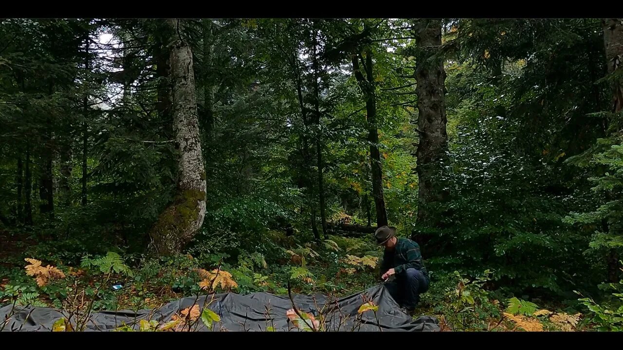 Camping alone in heavy rain and thunder -6