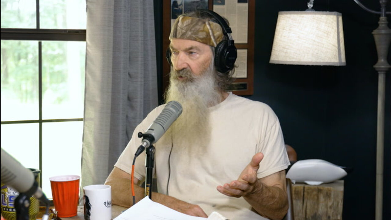 Phil Robertson's Answer to Police Brutality and Mob Violence | Ep 97