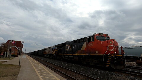 CN 3000 & CN 3937 Engines Manifest Train In Ontario