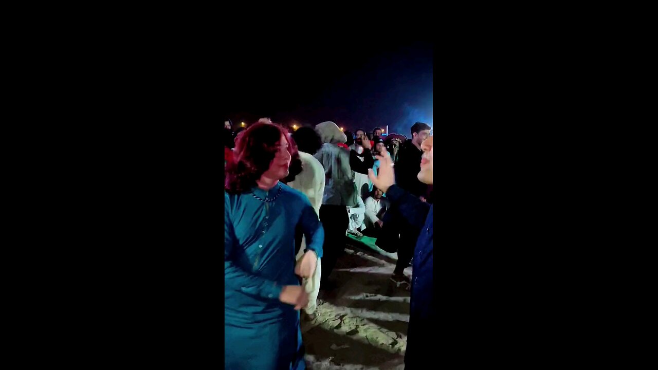 Dubai cite friday night dance with frind