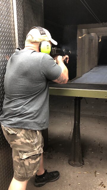 Full auto Tommy gun at Battlefield Vegas