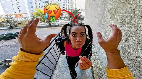 BAD NEIGHBORHOOD GIRL ASKS ME FOR MONEY (ParkourPOV Funny).