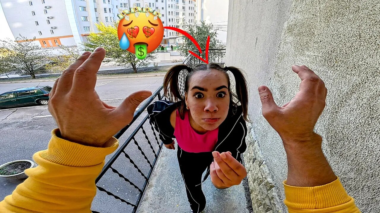 BAD NEIGHBORHOOD GIRL ASKS ME FOR MONEY (ParkourPOV Funny).