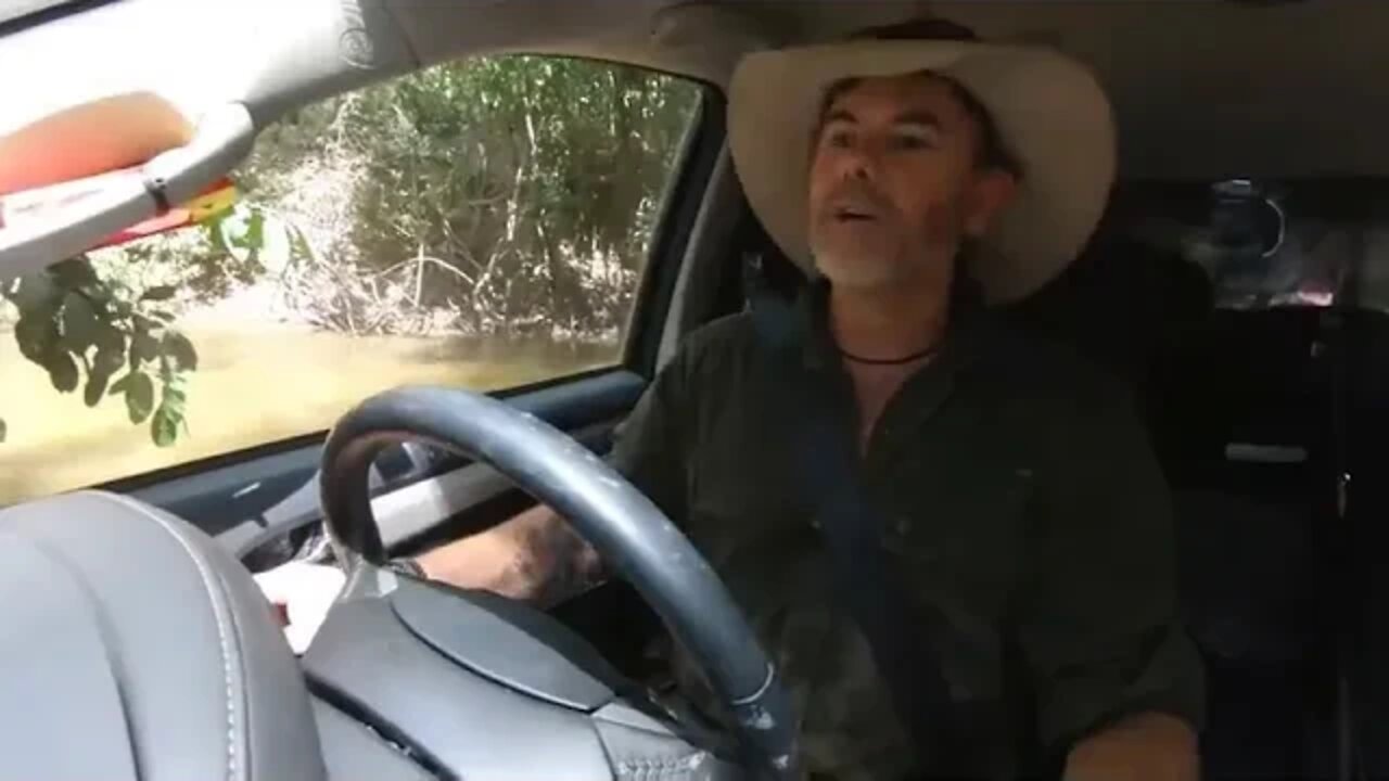 CAPE YORK MADNESS Which 4WD FLOATED ROOF DEEP RIVER CROSSING Old Telegraph Track in detail 2