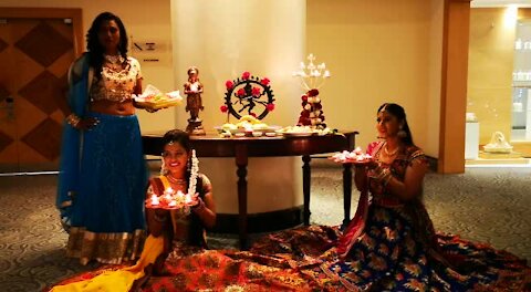 SOUTH AFRICA - Durban - Hilton Hotel celebrates Diwali (Videos) (5oX)