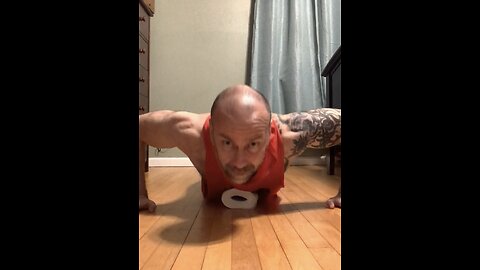 Day 7 of 3min a day cold plunge and 100 pushups on my way to 3000