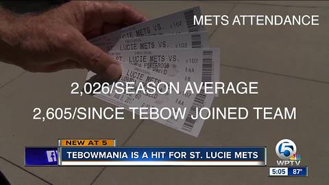 Tebow sells tickets for the St. Lucie Mets