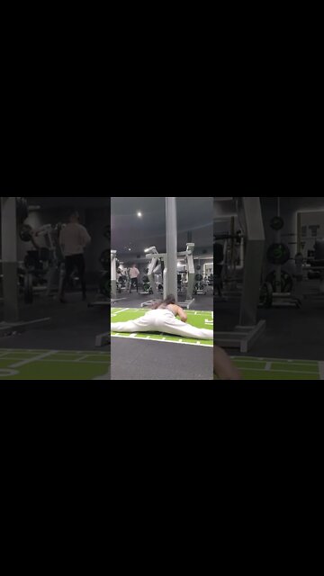 HOW TO DO THE SIDE SPLITS PANCAKE #SHORTS