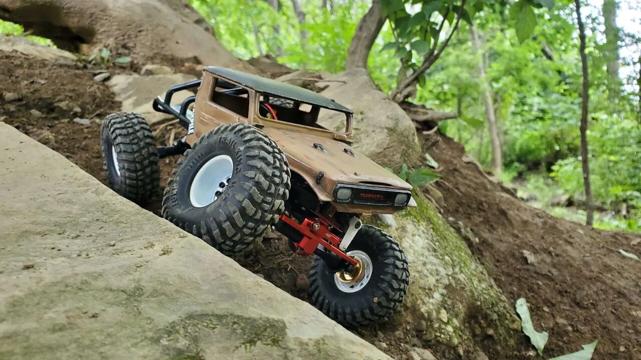 SCX24 FJ40 new build on the home course :)