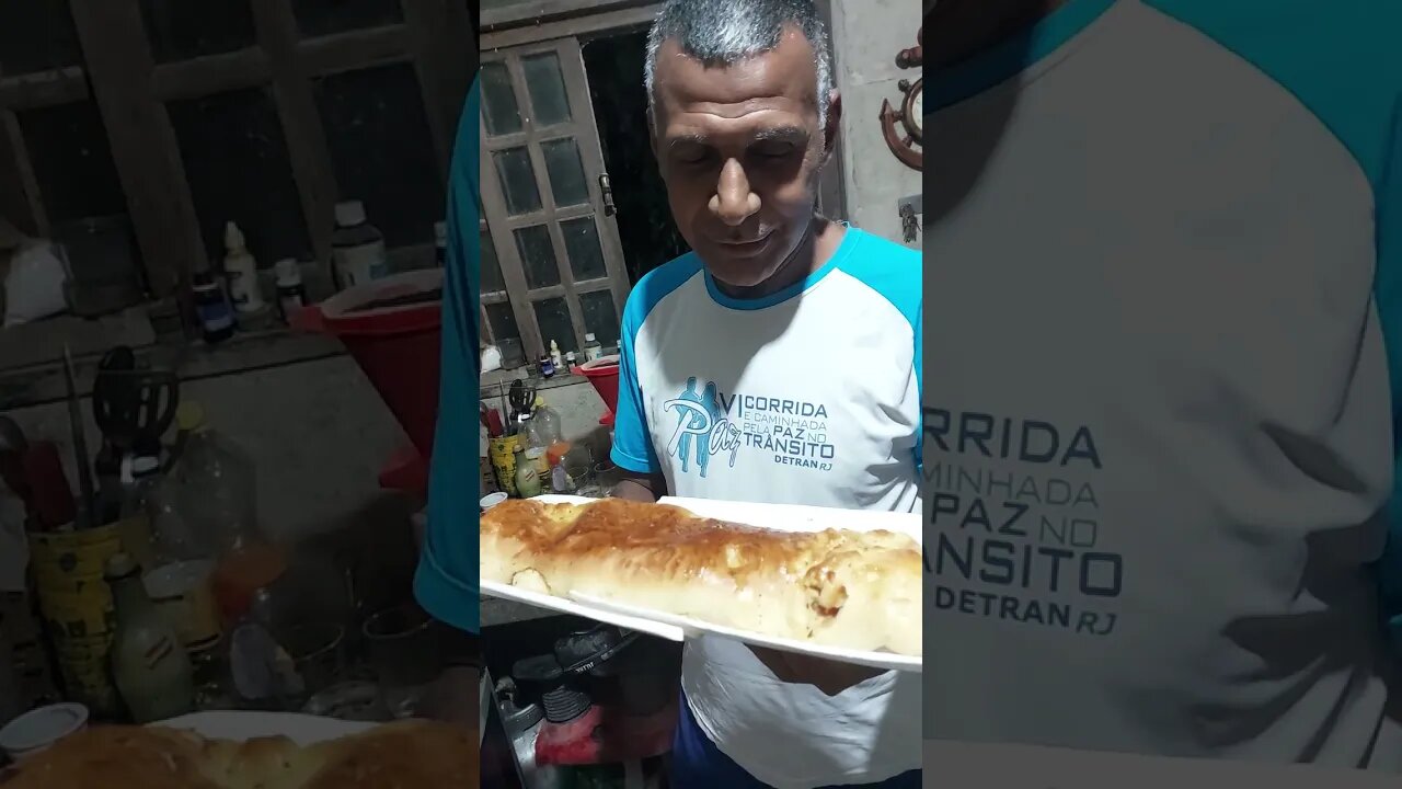 Pão recheado! Marcelo agradecendo a Alzira!🥰