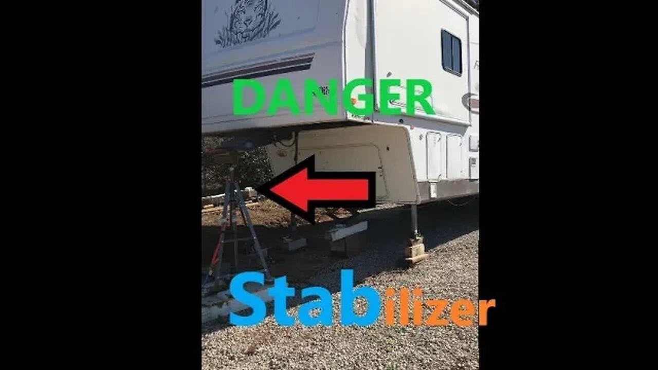 RV 5th Wheel Safety Jacks | DIY Huge Slope | Dangerous Death | How to Secure King Pin Tripod