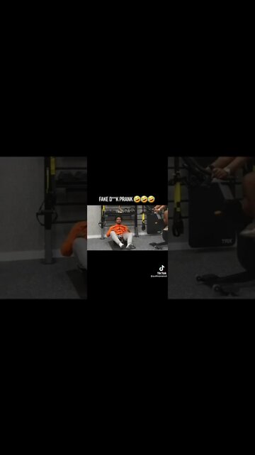 Fake D*CK Prank🤣🥵
