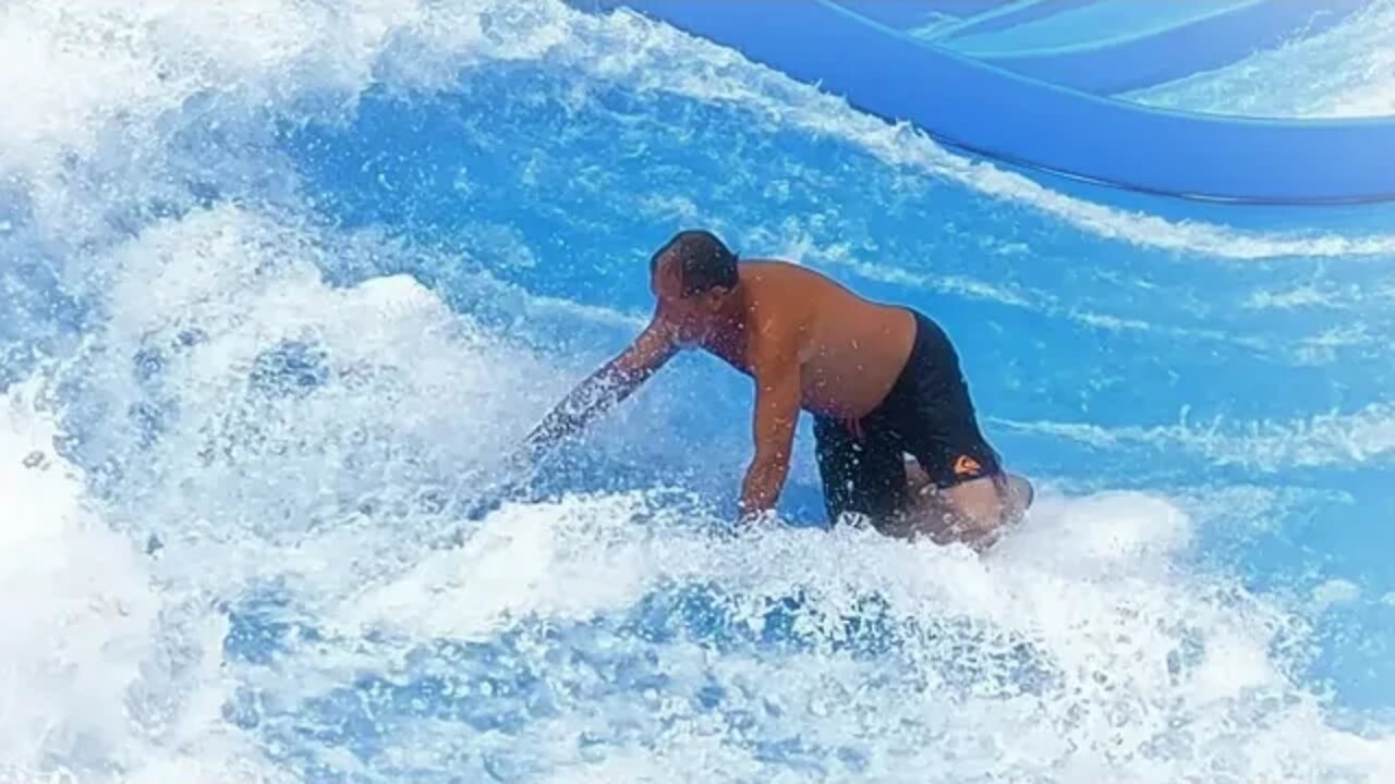 flowrider - Todd - 2022 at Soak City, Kings Island