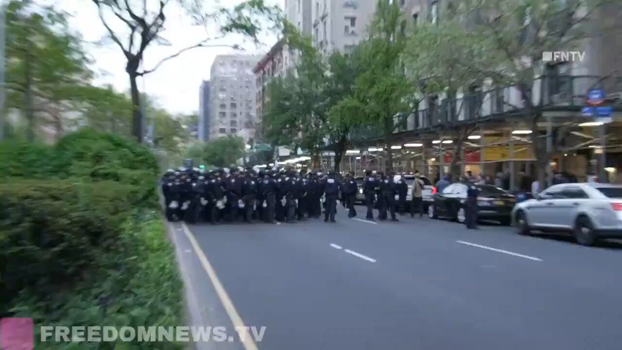 NYC police cracking down on Columbia university knuckleheads. They’re not taking it anymore!!