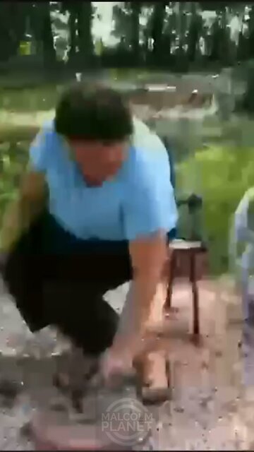 Mom: Chomp, chomp, chomp.