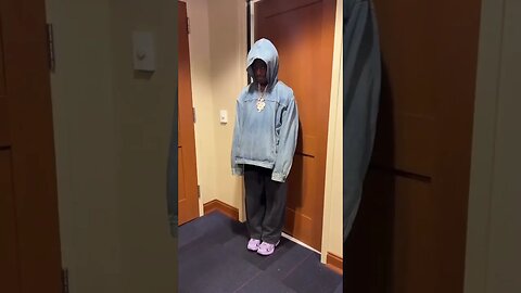Uzi Being Uzi