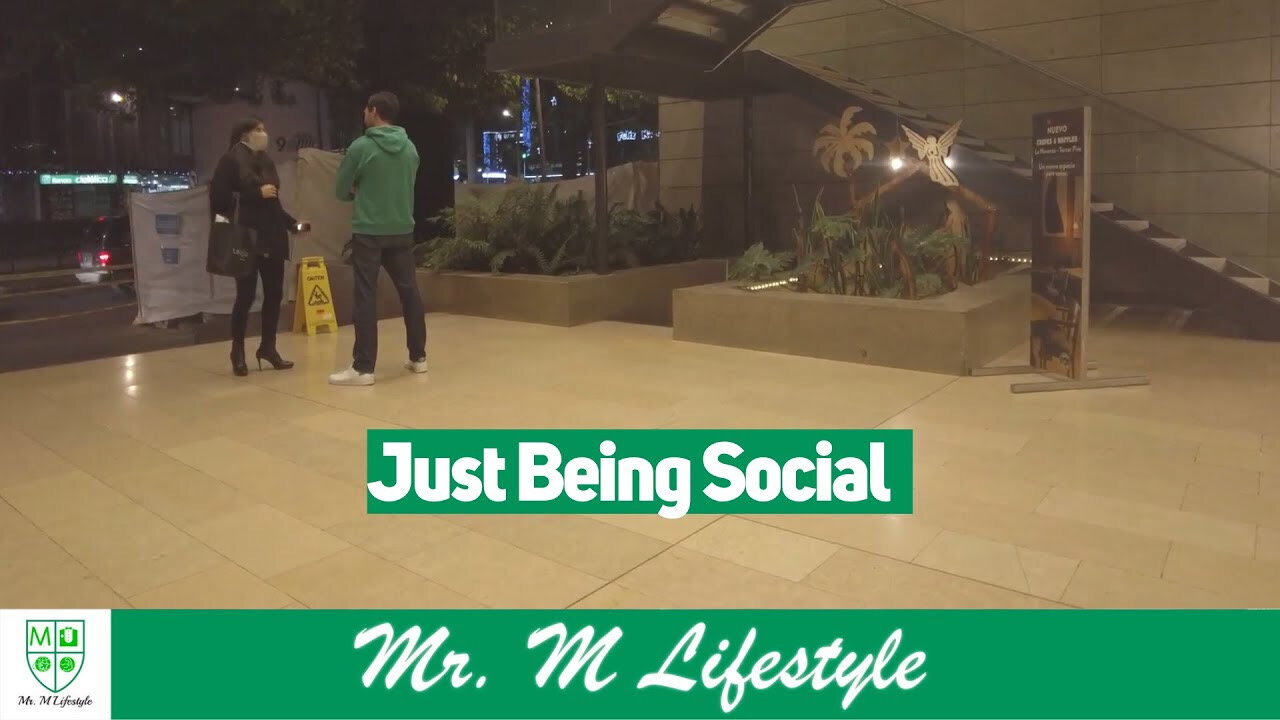 Just Being Social With A Lady In Colombia | Live Example