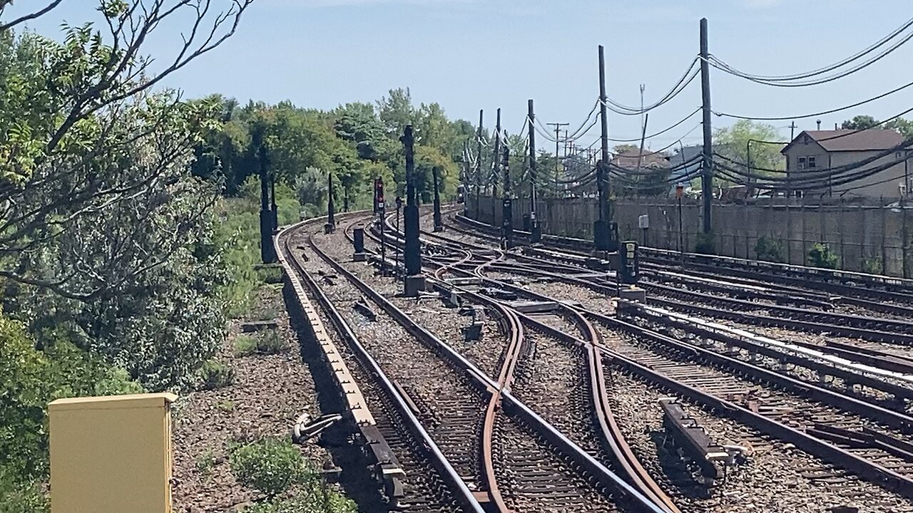 MTA NYC Subway: Rockaway Blvd & Rockaway Park Beach 116th St Bound R46 (S) Trains @ Howard Beach-JFK