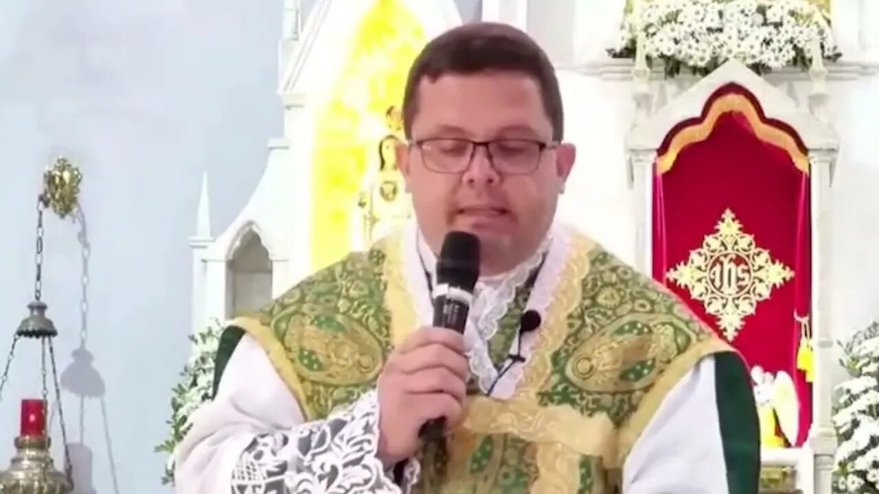 ESPÍRITAS: Aprendam com esse PADRE, Sejam CRISTÃOS e se Posicionem
