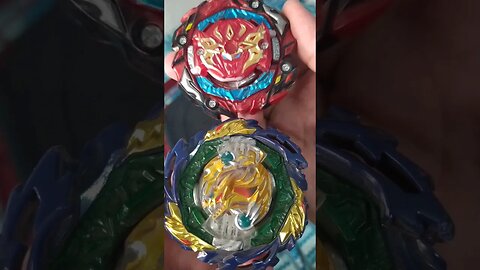 se liga nas movimentações dos beys nessa batalha #batalhadebeyblade #beybladeburst #beyblade
